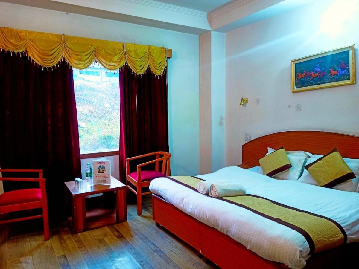 "Tara Homes" With Open Rooftop Terrace Shimla Exterior foto